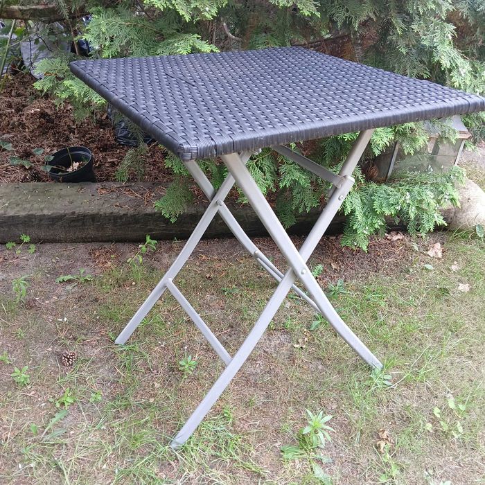 Stolik na balkon, taras z techno rattanu - składany.