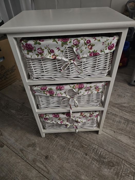 Komoda, regał, 3 kosze