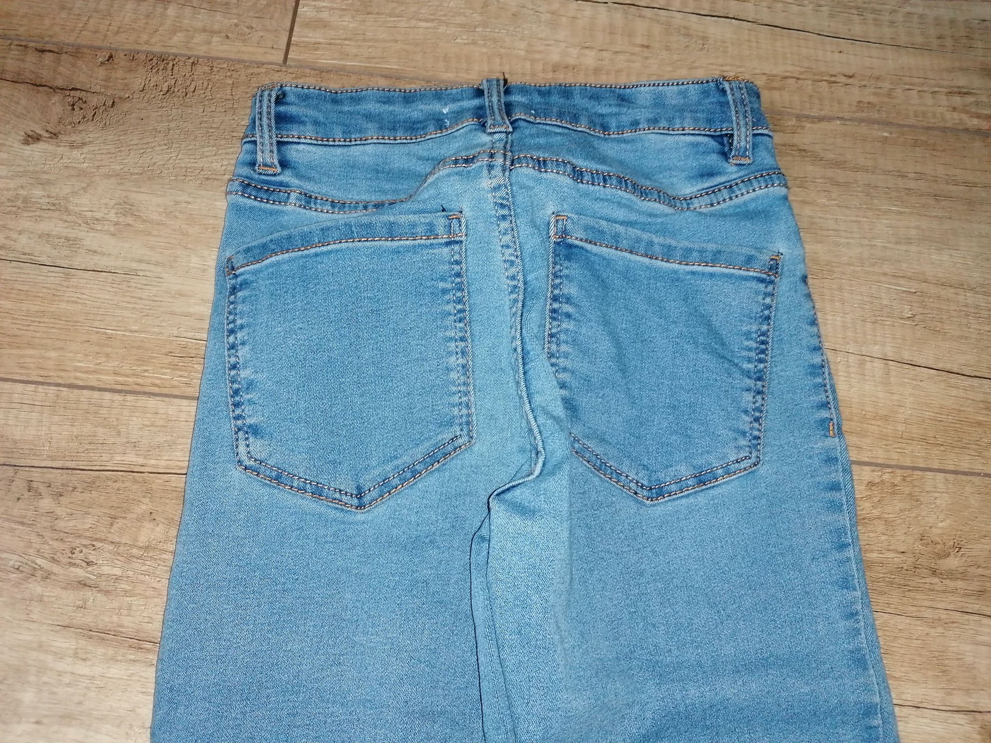 Jeansy skinny 152