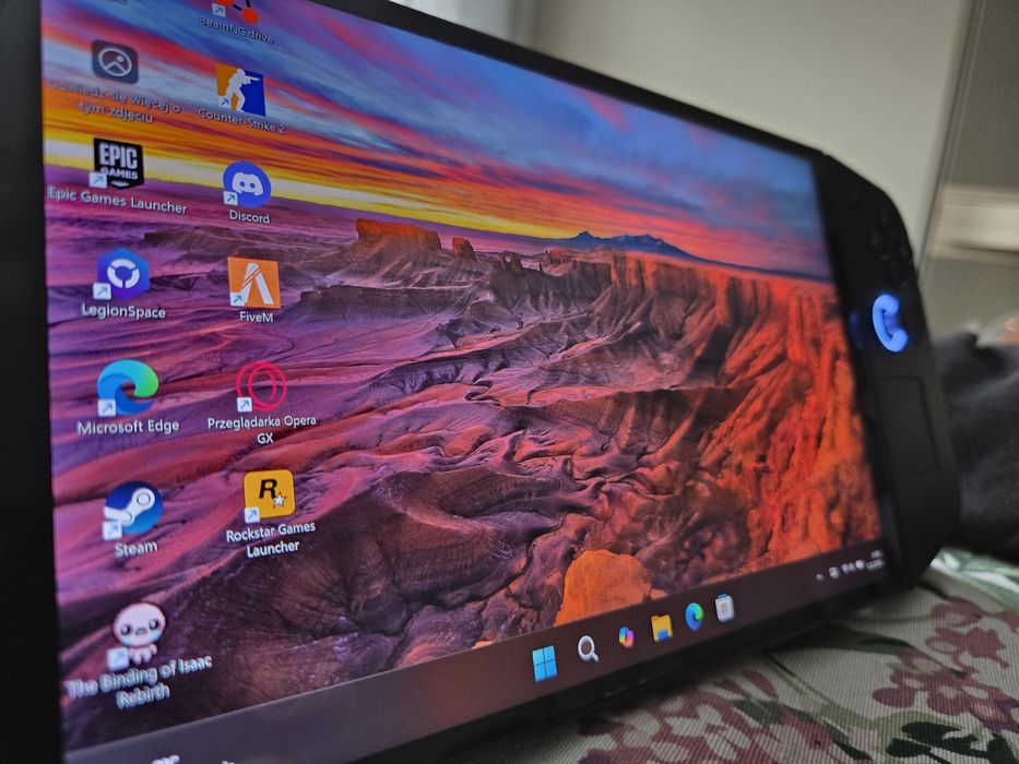 Konsola lenovo legion go