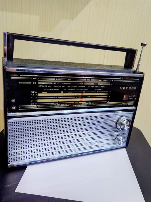 Радіоприймач VEF202 Радиоприёмник ВЭФ202