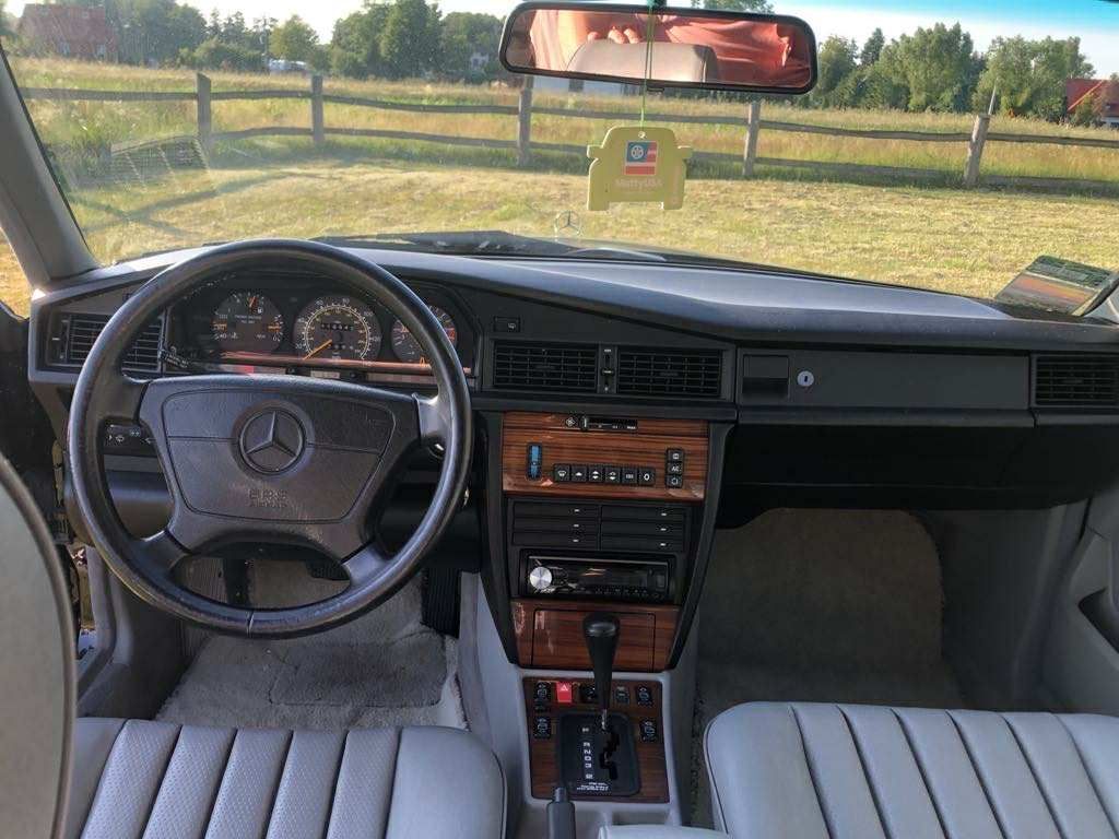 Mercedes Benz 190 w201 2.3 Benz automat