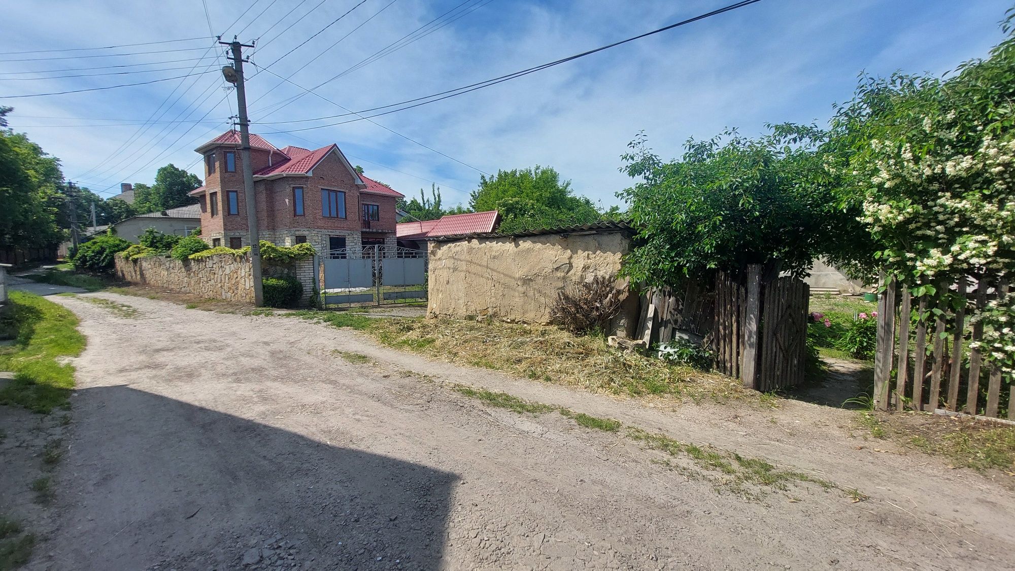 Продам частину будинку. Вул.Г.Сагайдачного,7а.