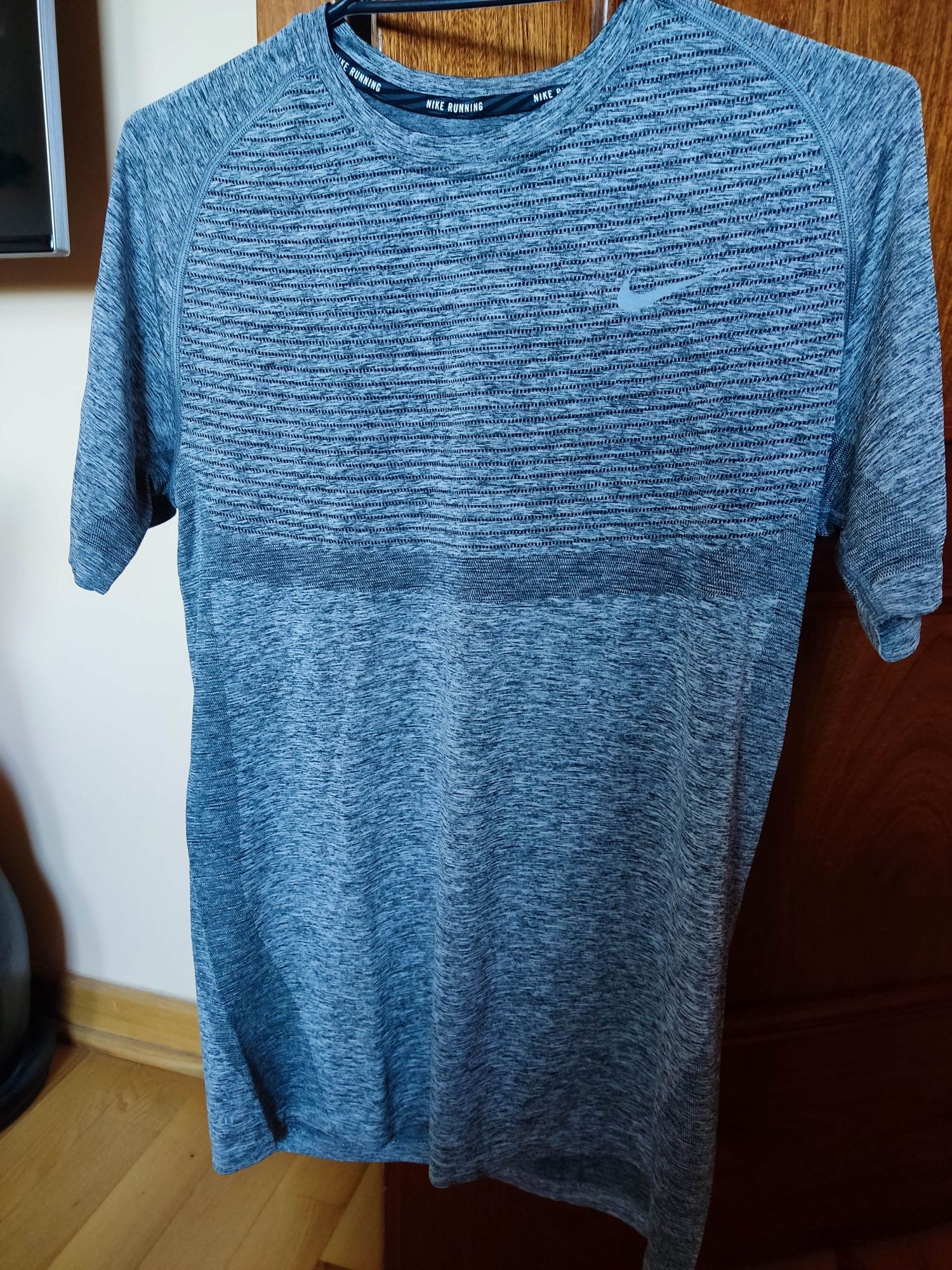 Bluzka sportowa Nike