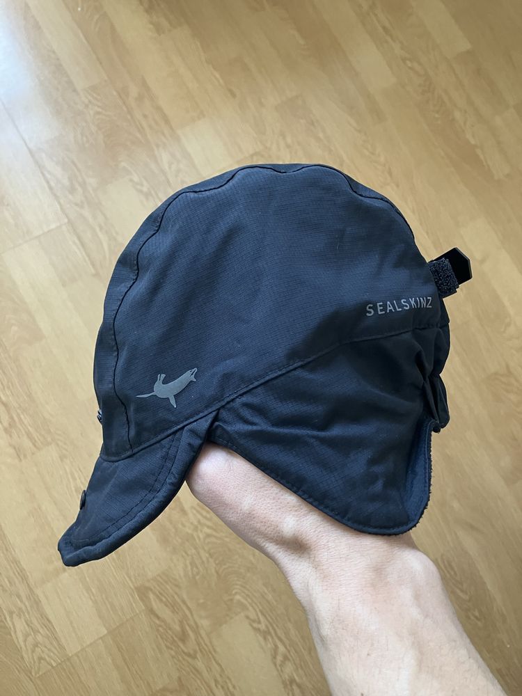 Шапка gore tex sealskinz berghaus