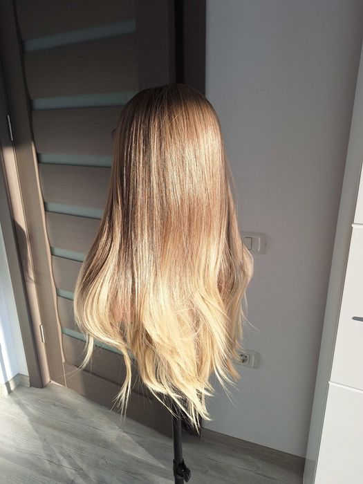 Długa prosta blond peruka shatush na siatce 1855