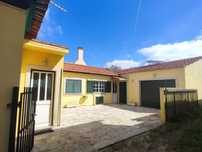 Moradia T3 + T1 +  garagem e pateo