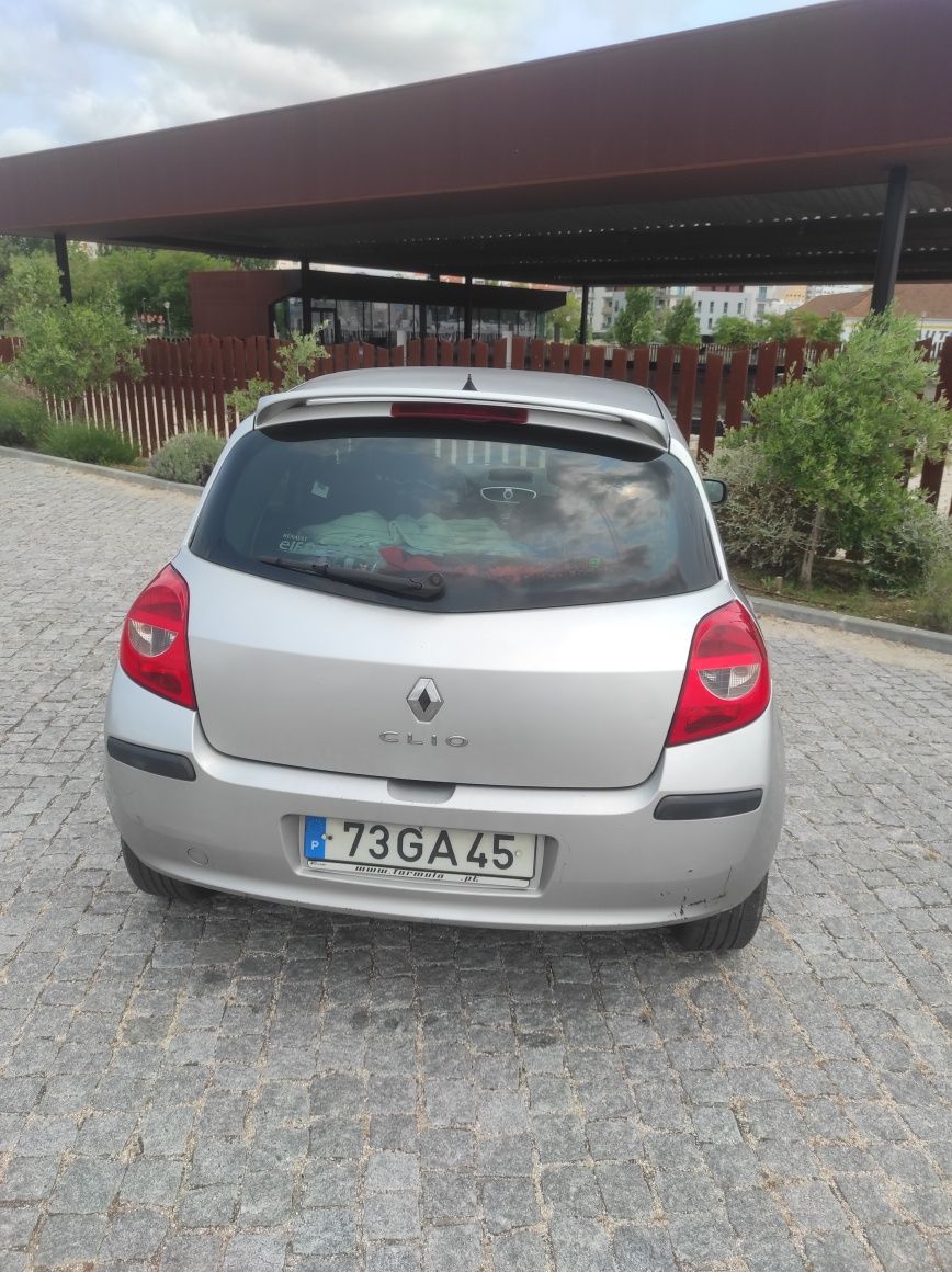 Renault Clio 1.4 85cv