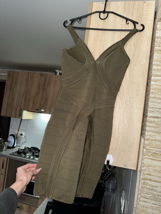 Платье guess Los Angeles Mirage Womans Sargent Green Bodycon
