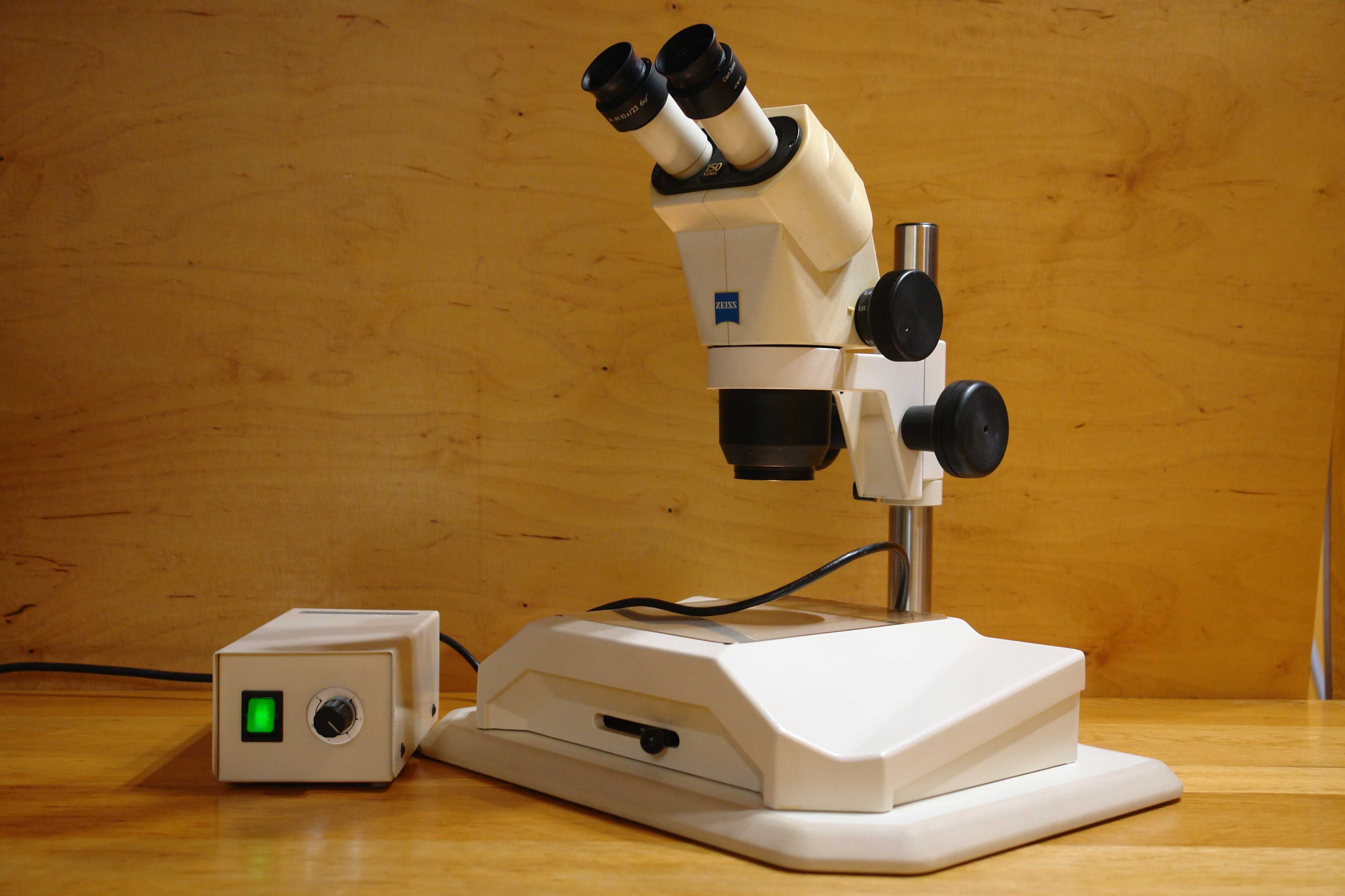 Mikroskop stereoskopowy techniczny STEMI 2000 Zeiss POLECAM