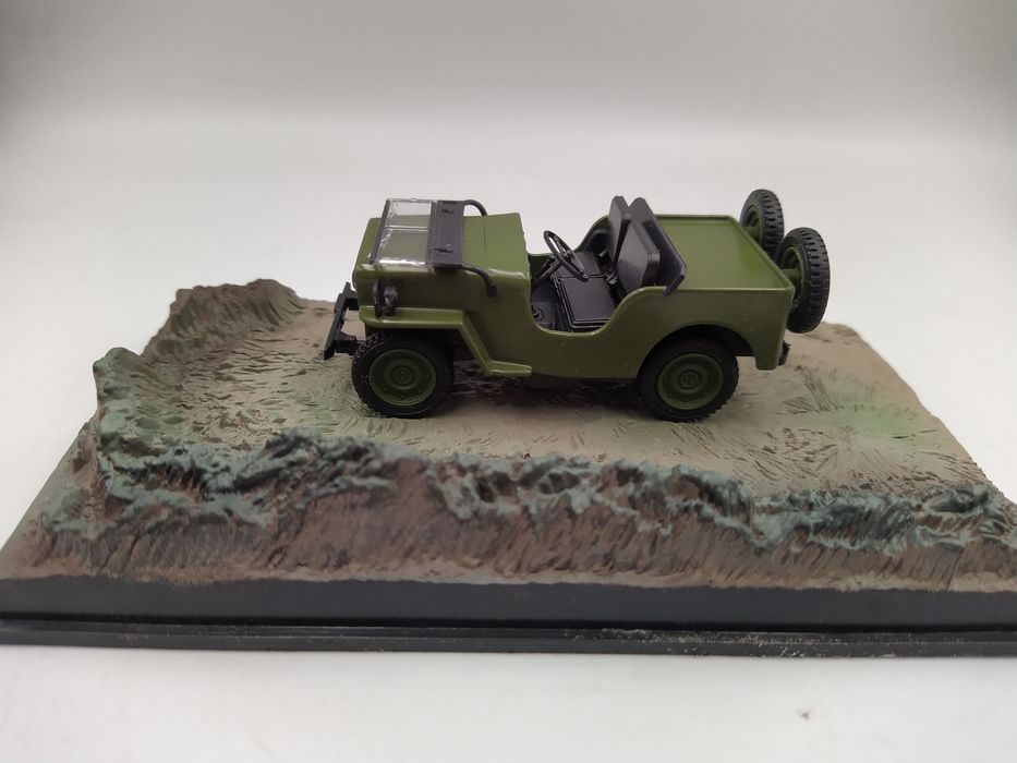 Jeep Willys M606 James Bond collection Eaglemoss 1:43
