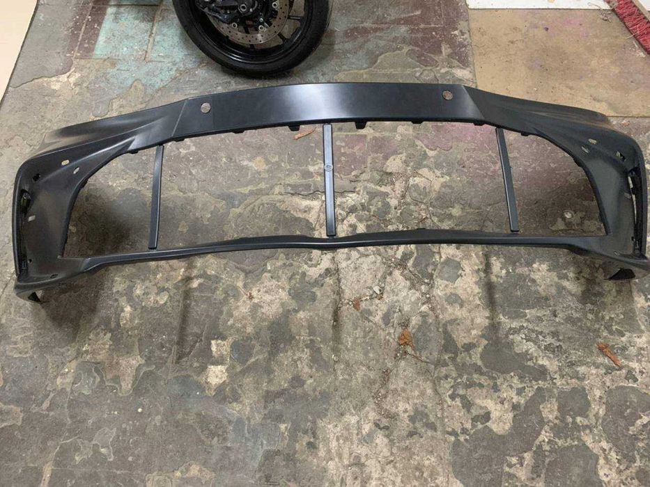 Бампер передній Toyota Camry 80 SE, XSE під парктронік новий аналог