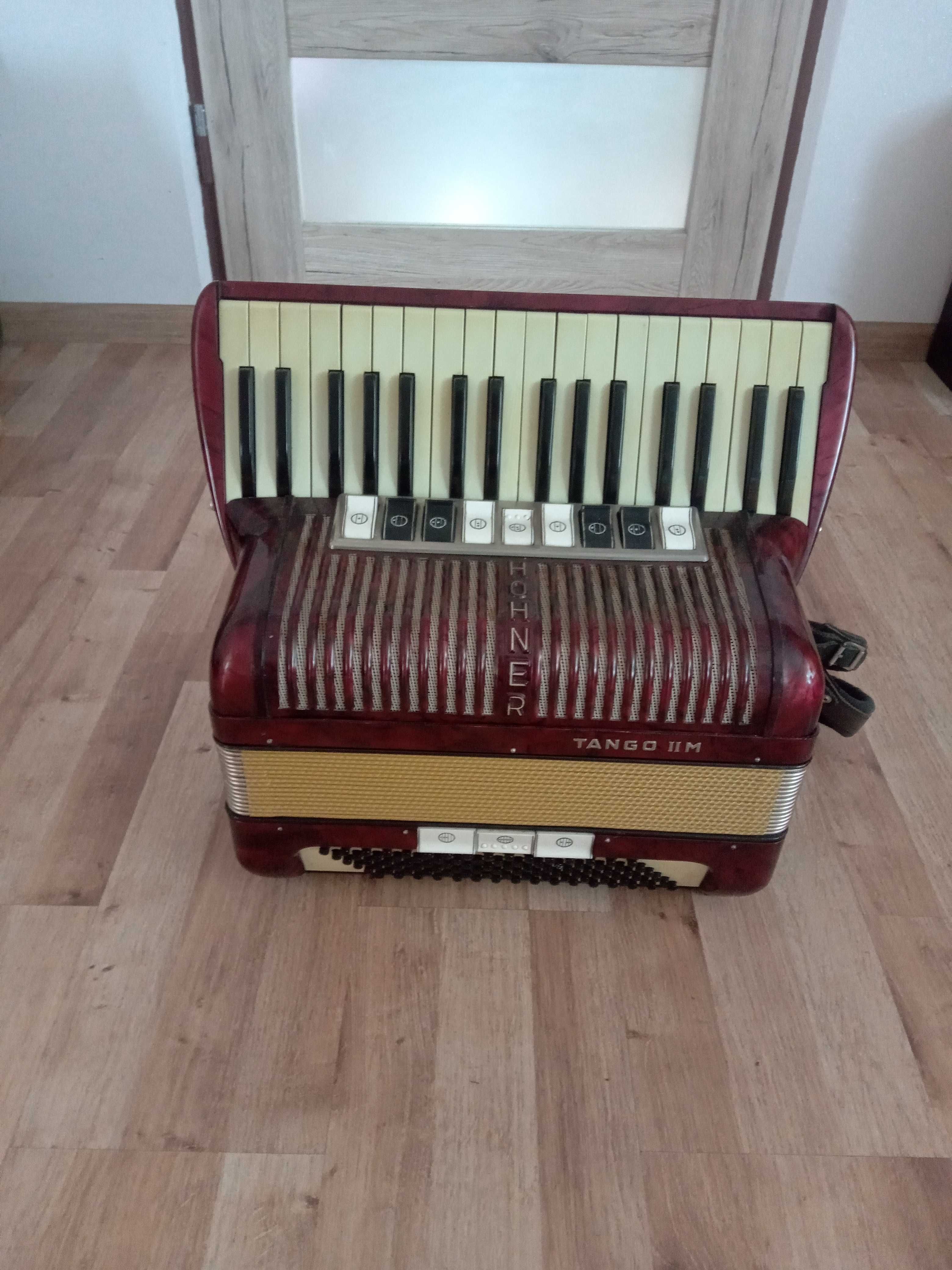 Akordeon hohner tango 2 m 96 basów