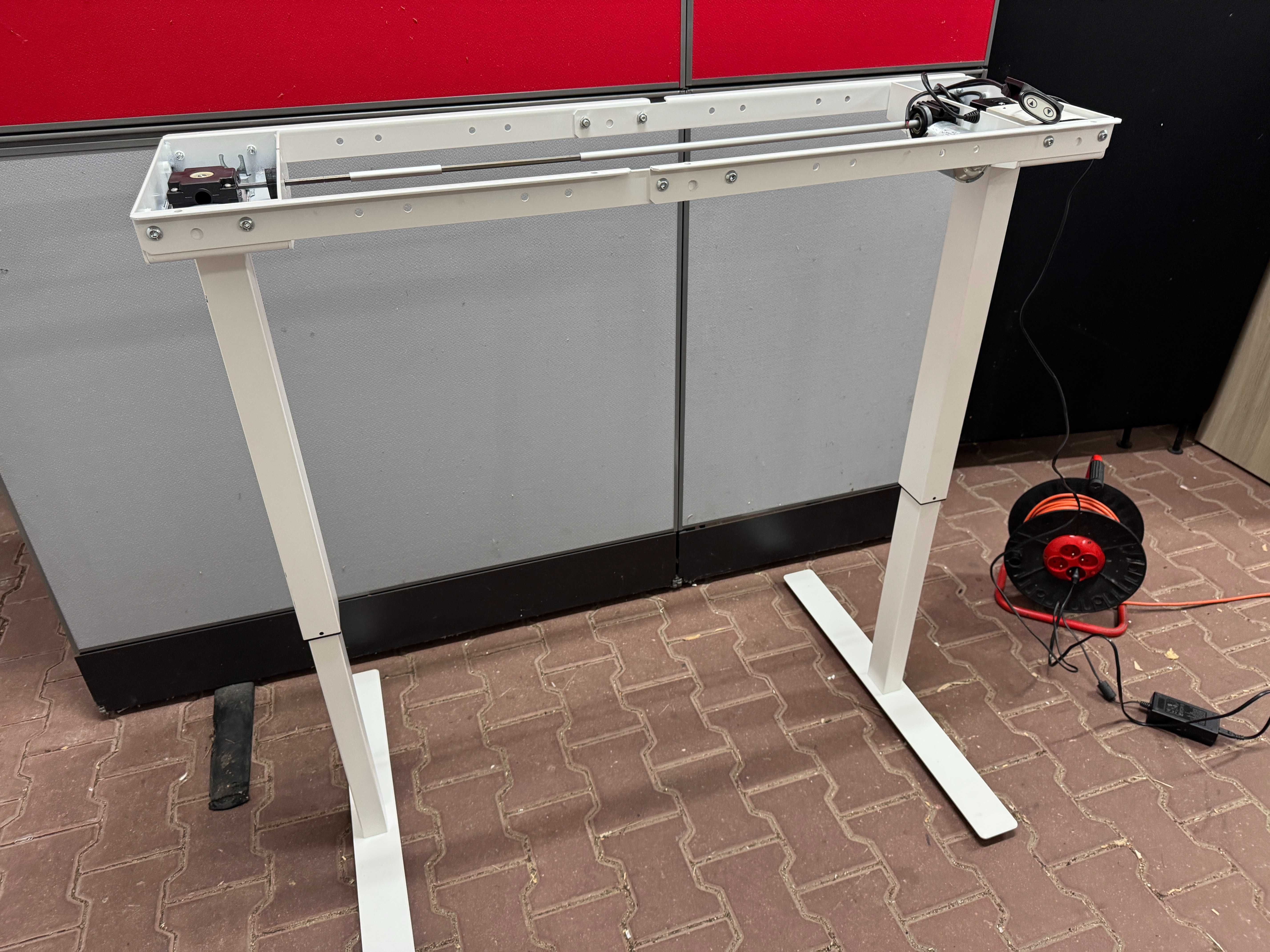 Stelaż z elektryczną regulacją biurko Ketterer Niemcy opcje
