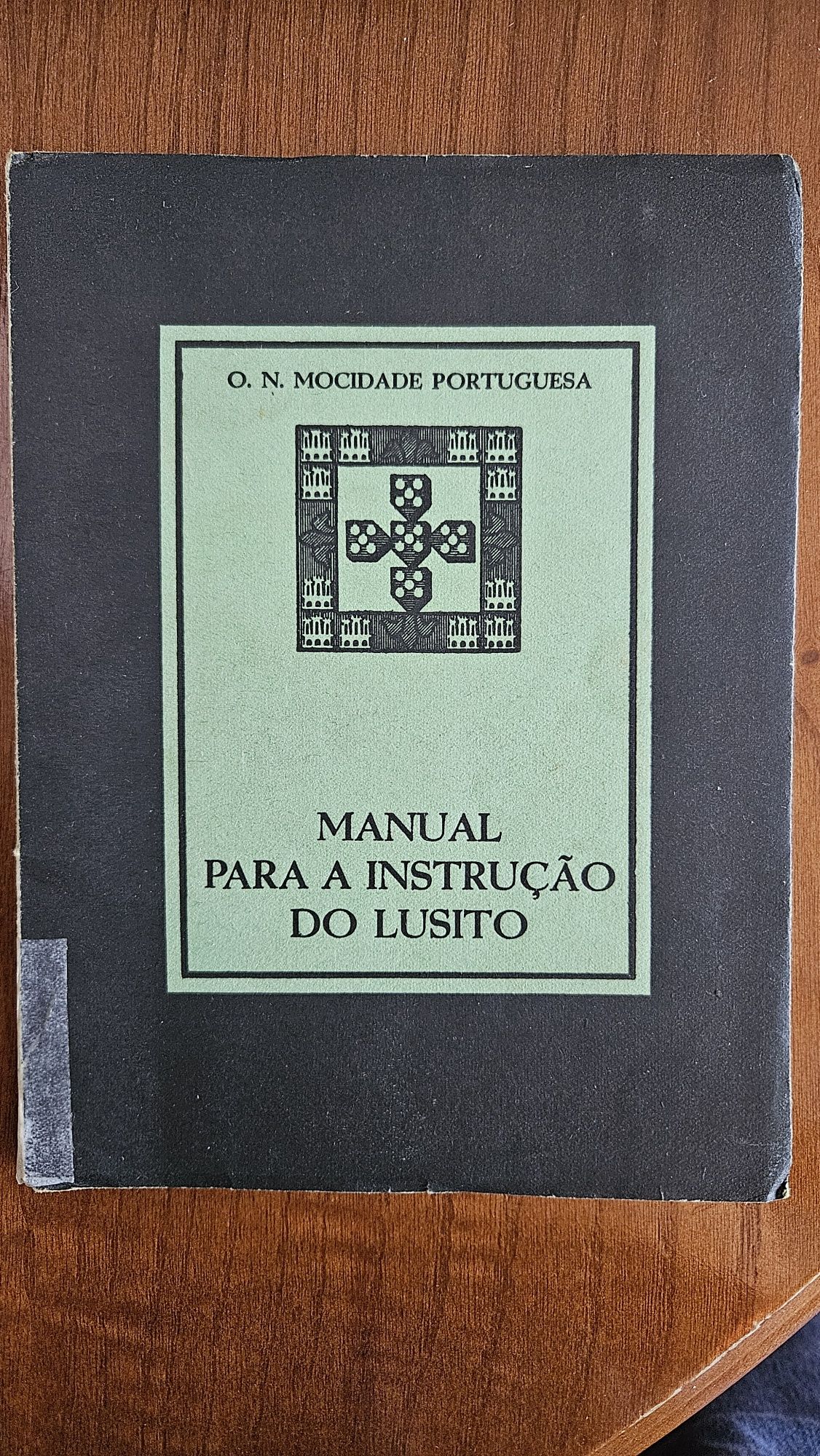 Manual para a instrução do Lusito