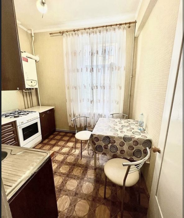 Сдам 2-комнатную с АГВ проспект Независимости /Бессарабской