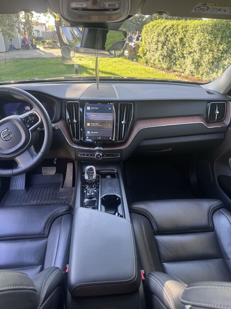 Volvo xc 60 t6 2023 1 wlasciciel jak nowe