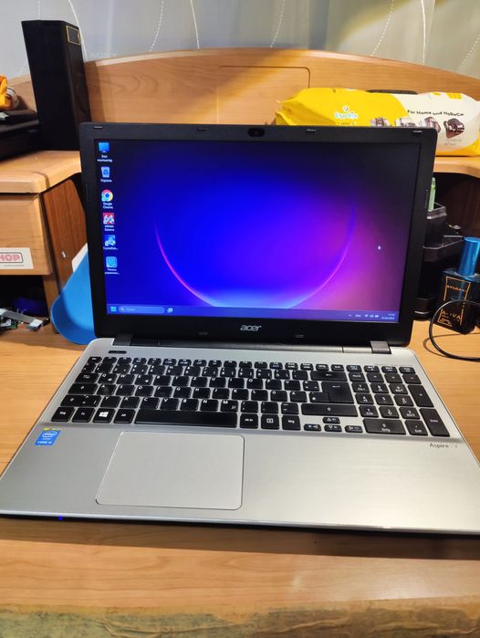 Ноутбук acer v3-572. Core i5, 8gb, 500gb, батарея 5+ год.