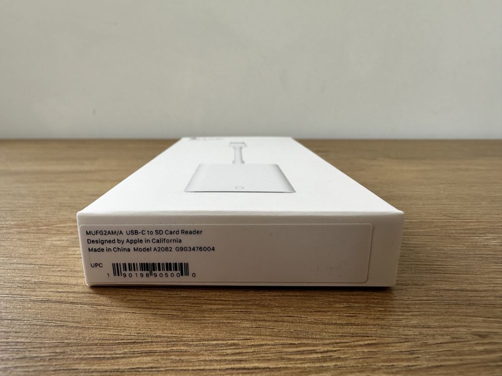 Оригінальний картрідер Apple USB-C to SD Card Reader (MUFG2)