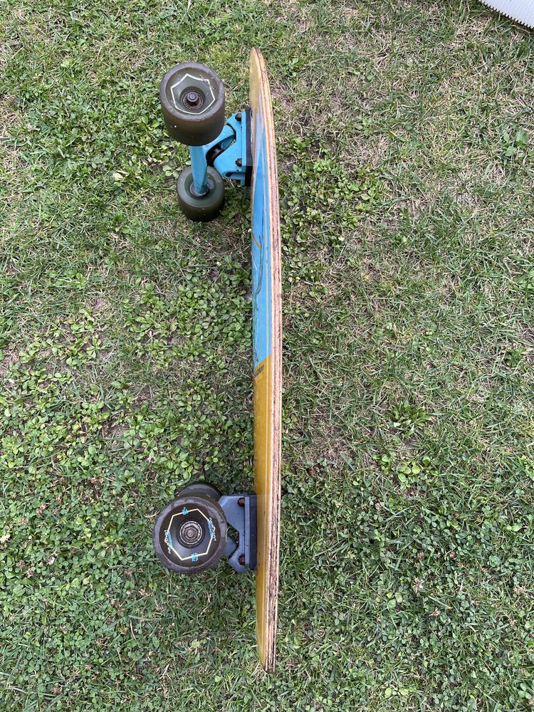 Deskrolka longboard