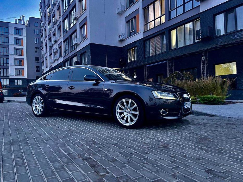 Продам Audi A5 2011