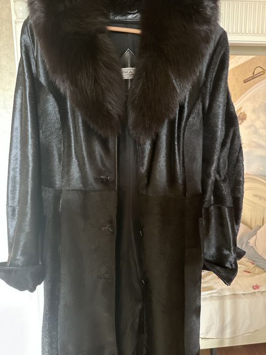 Пальто из пони