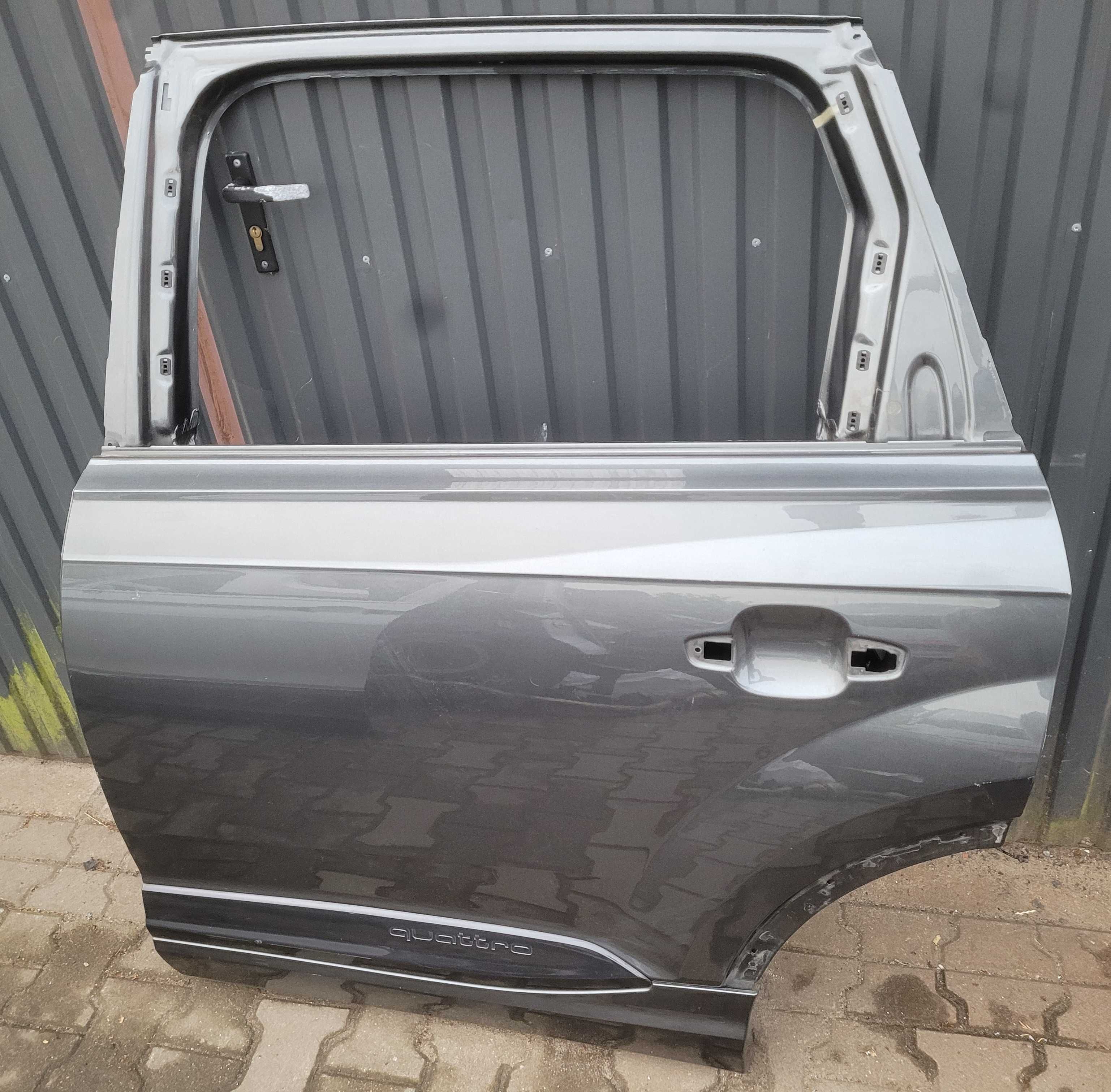 Audi Q7 4M lewe tylne drzwi lewy tył