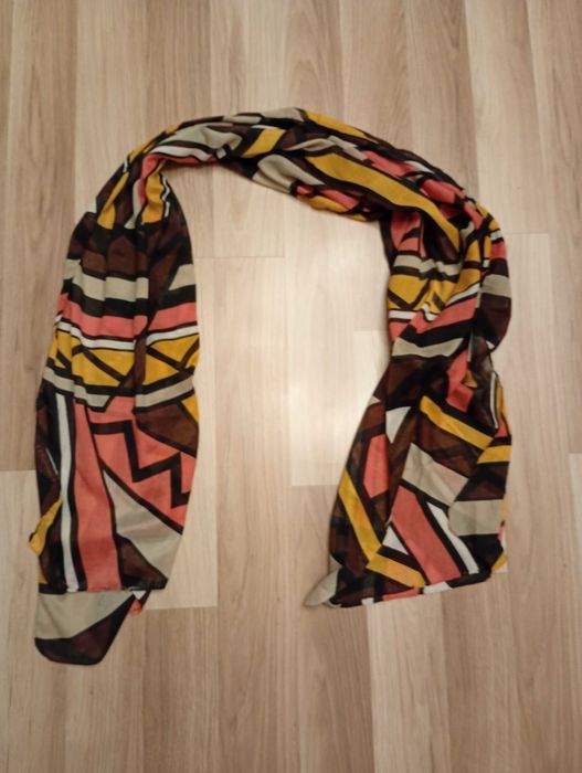 Szal damski Reserved