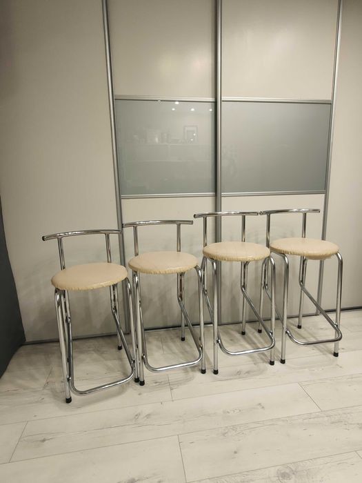 Krzesełka hokery wysokiej jakości