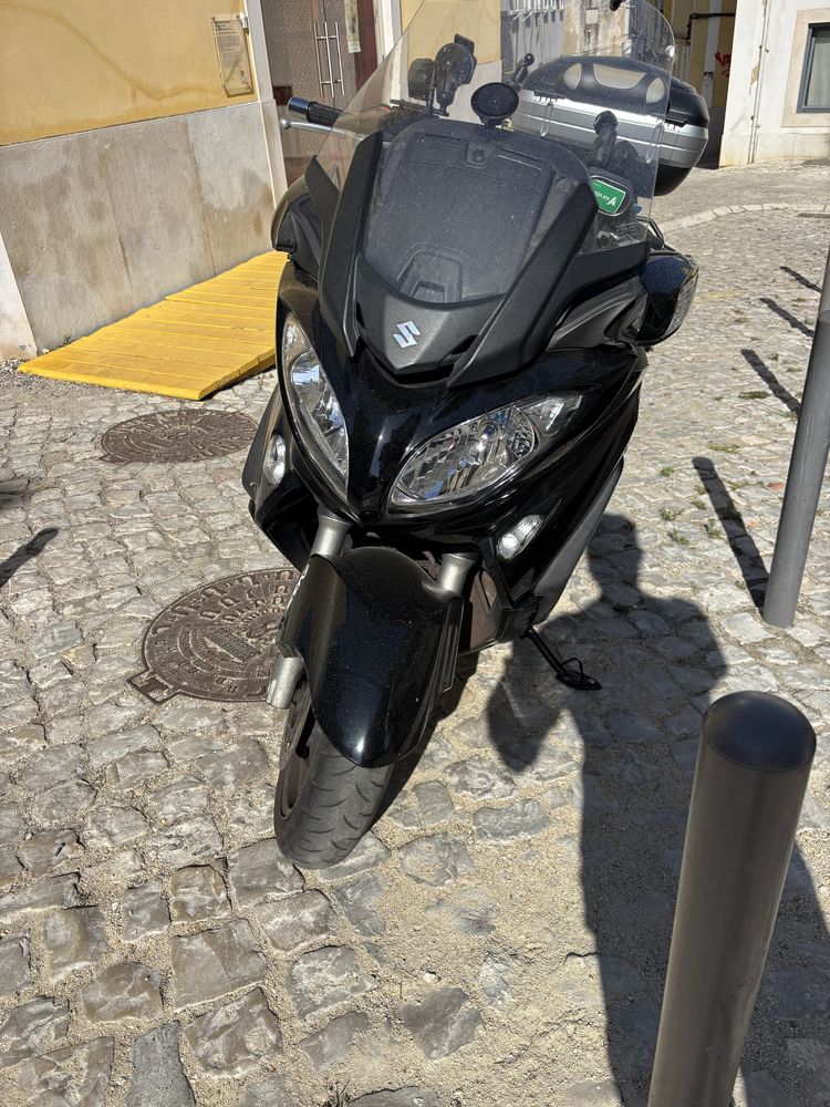 Suzuki burgman  650