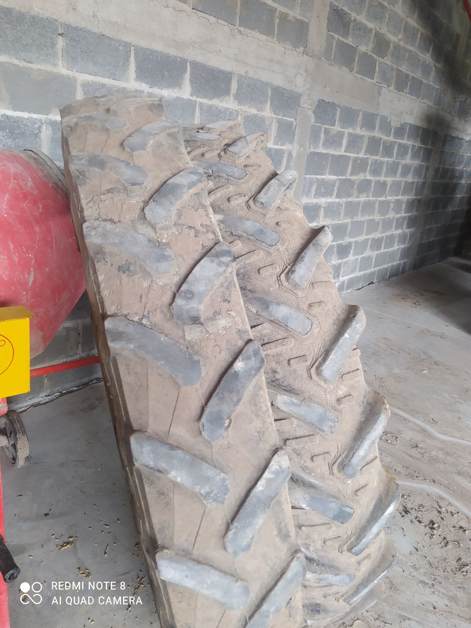 Sprzedam opony 230/95R44