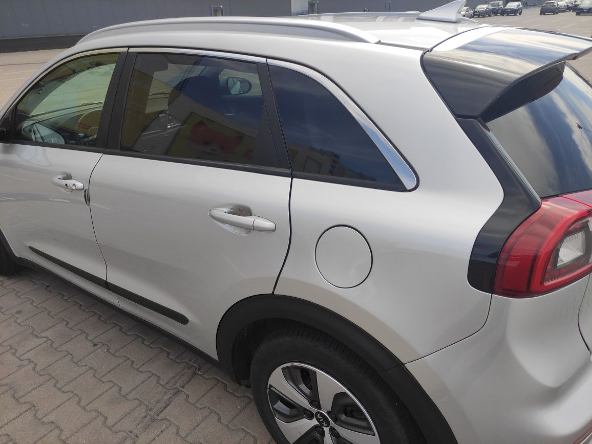 Автомобіль Kia niro 2017