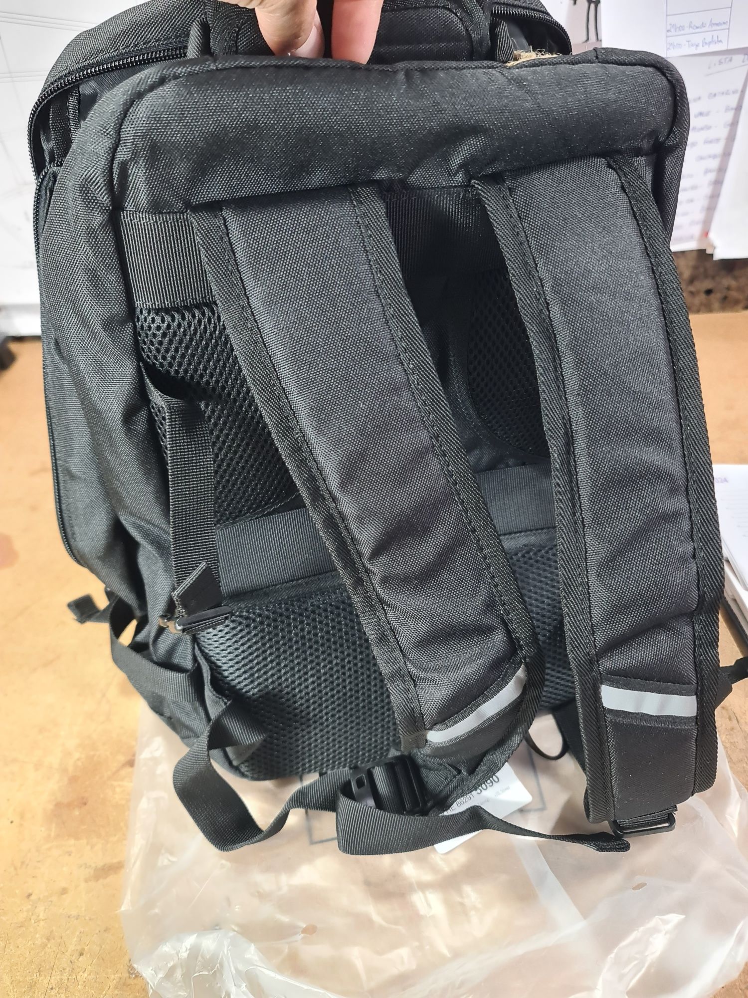Mochila para pc/tablet compatível com todas as companhias aéreas