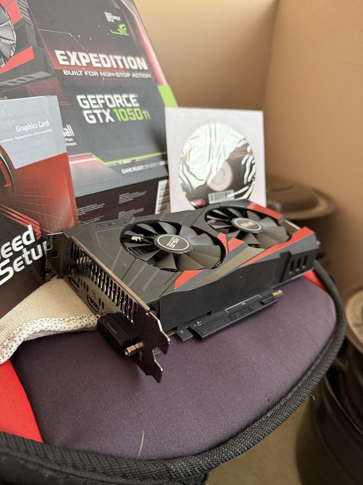 Asus geforce GTX 1050Ti відеокарта