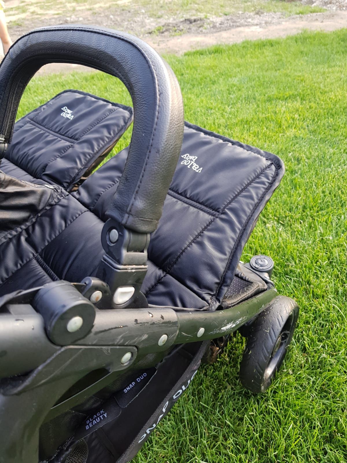Wózek bliźniaczy dla bliźniąt bliźniaków valco baby snap duo