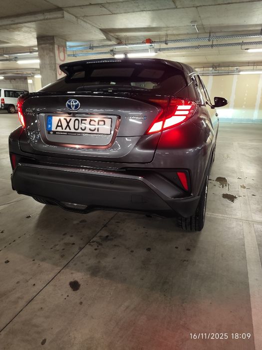 Toyota C-HR 1.8 Hybrid Exclusive + Pack Luxury • 2023 • 42.000 km