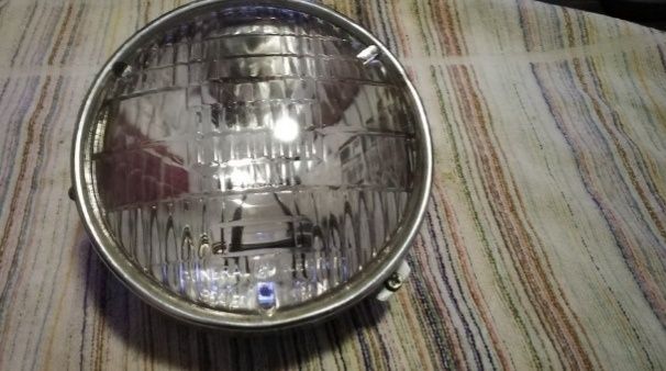Farol para Ford Escort de 1970, 1100cc
