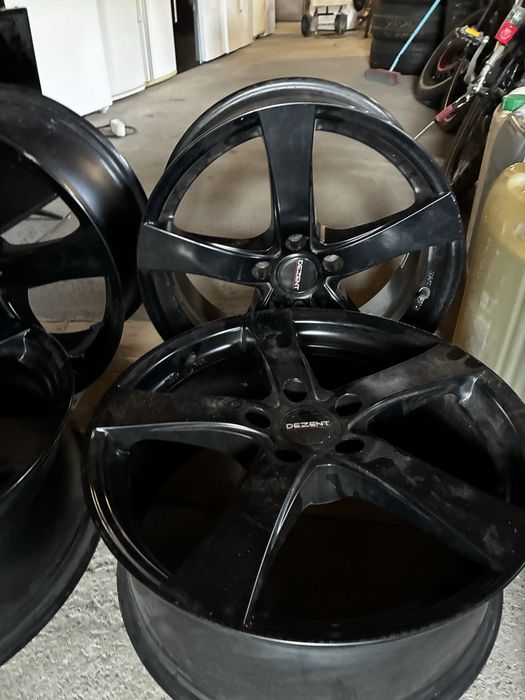 Дискі R18 розболтовка5х114.3 Dezent