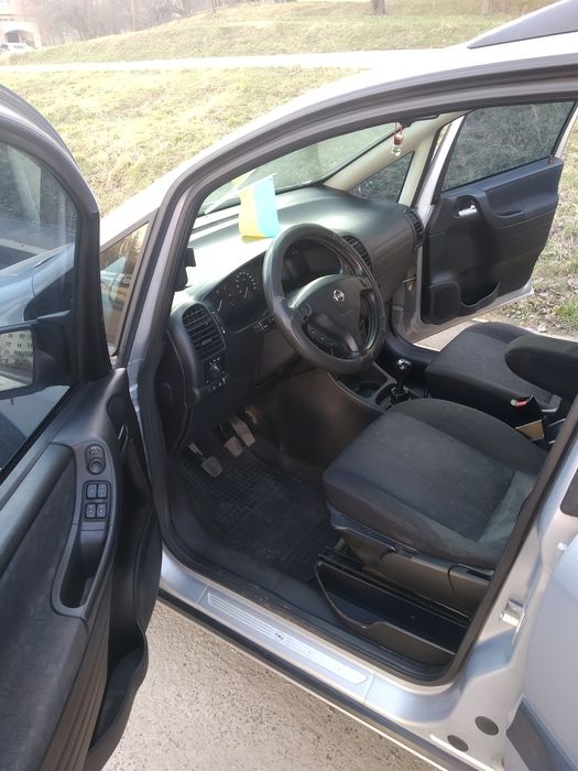 Автомобіль Опель.Зефіра.