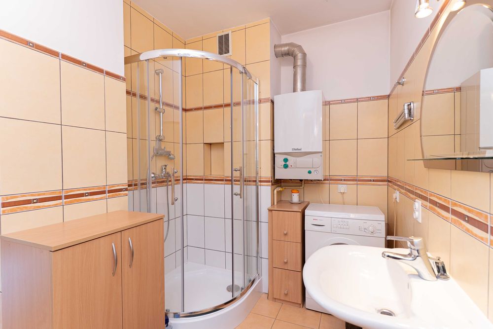 Do wynajęcia mieszkanie ( 2350 z opłatami, 2 pokoje, balkon, TV)