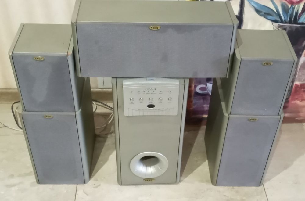 Акустична система.