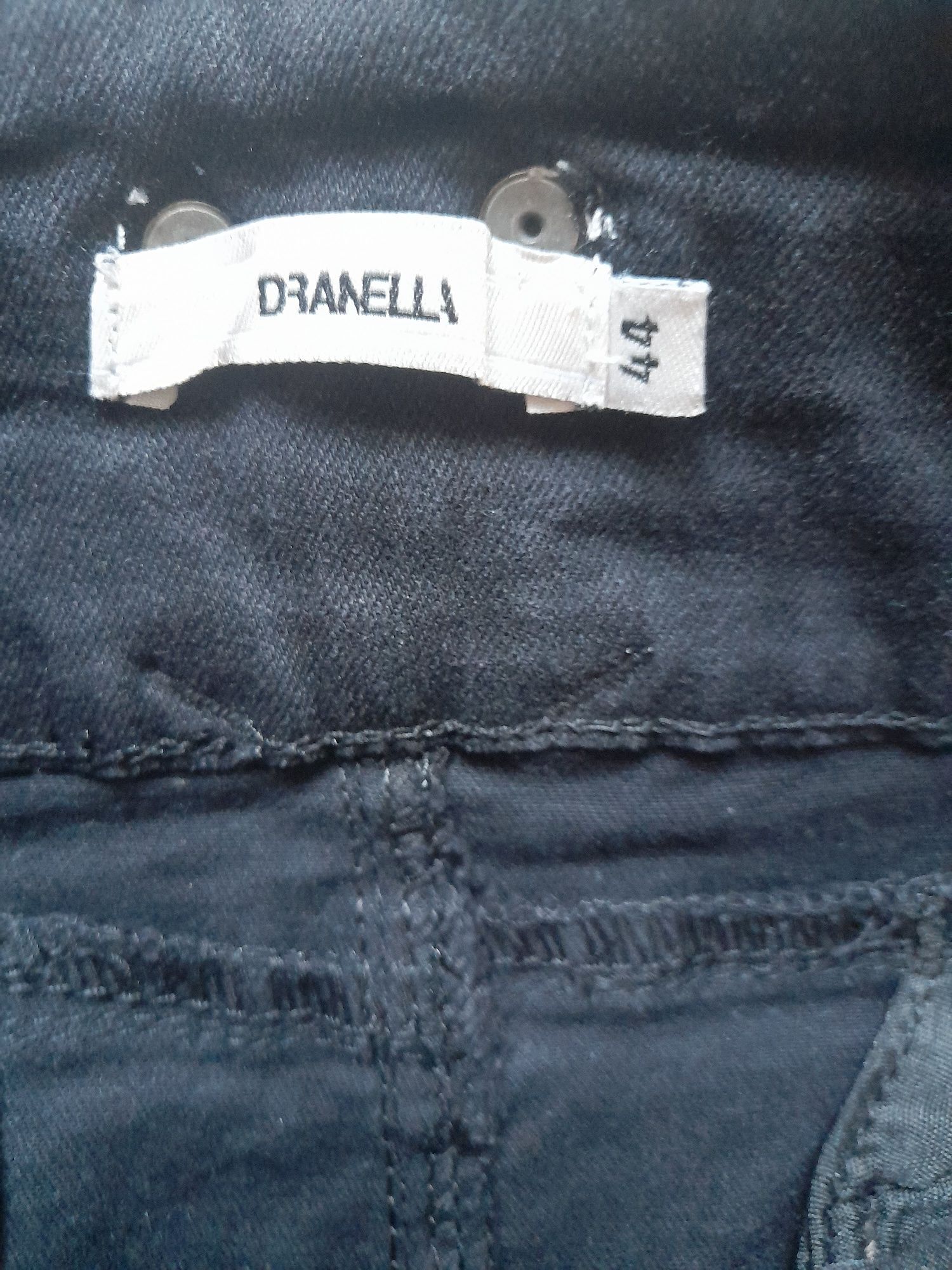 Spodnica jeans czarna 44