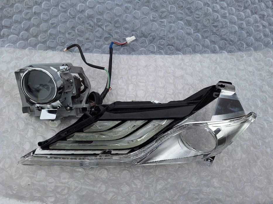 Фара Toyota Camry 70