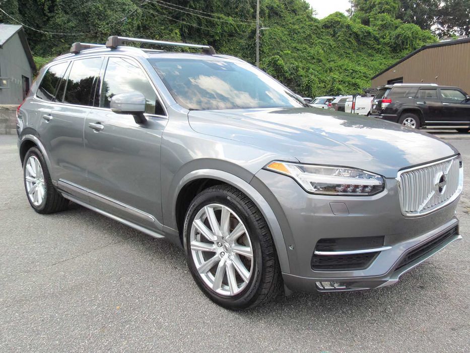 Volvo XC90      2017