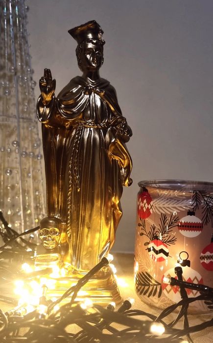 Santo Ivo/Deusa da justiça