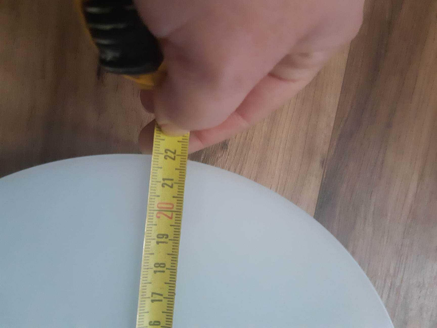 Plafon  LED natynkowy używany