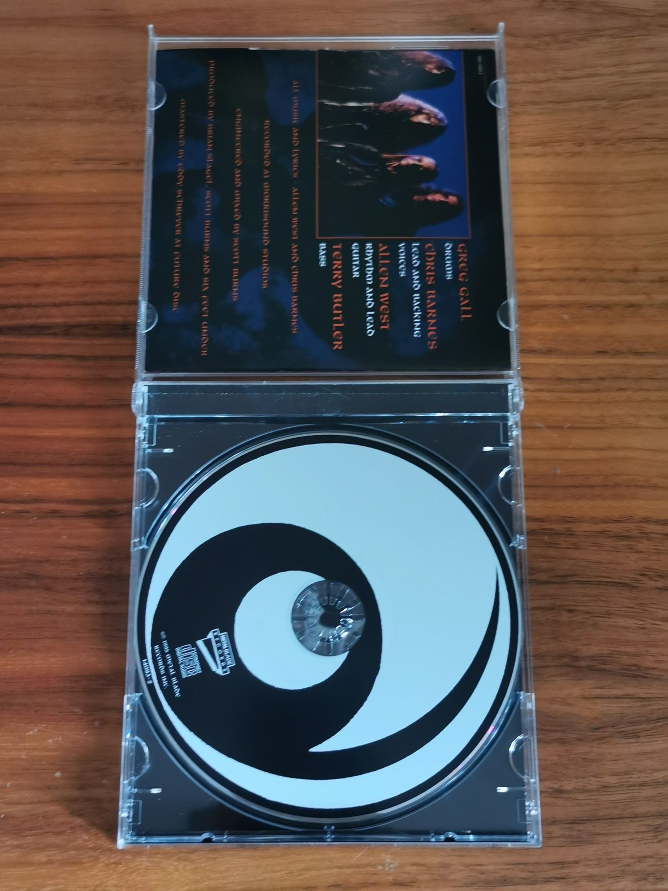 Six feet under  Haunted cd