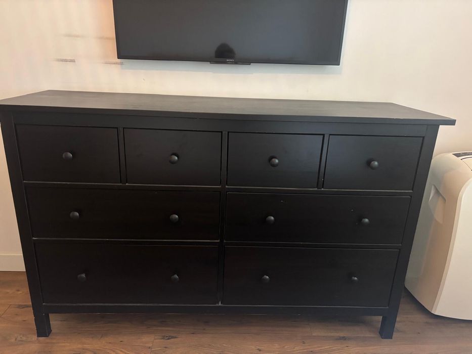 Komplet mebli do sypialni Ikea łóżko, szafa, komoda