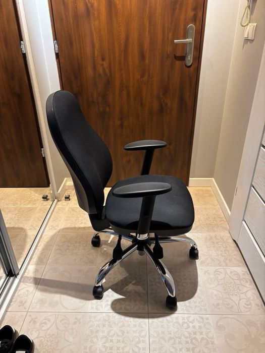 Krzeslo obrotowe biurowe