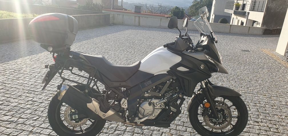 Suzuki V-strom 650